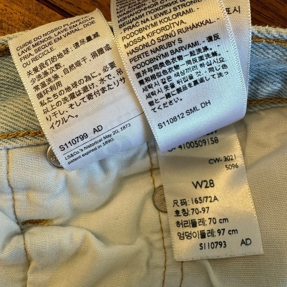 Levi’s Denim 501 Button Fly Washed Frayed Edge Five Pocket / W28 - Picture 12 of 13